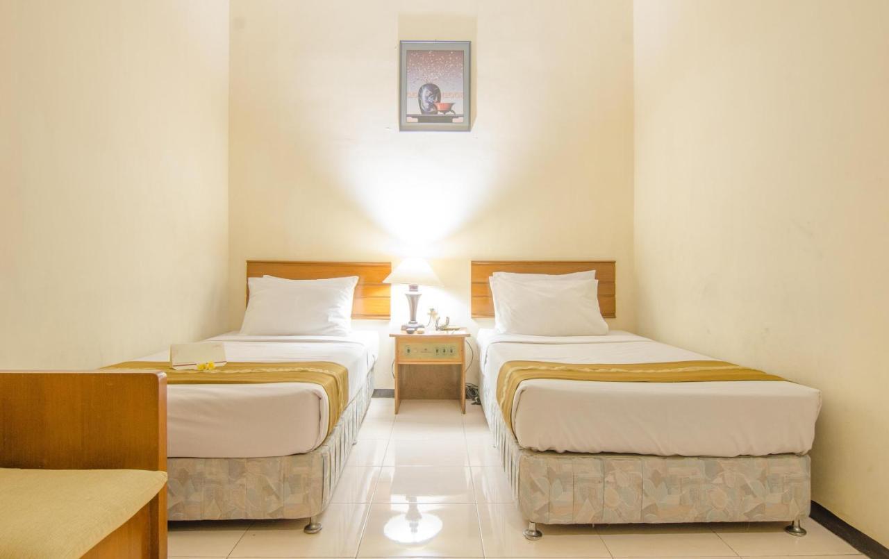Hotel Montana Dua Malang Zewnętrze zdjęcie