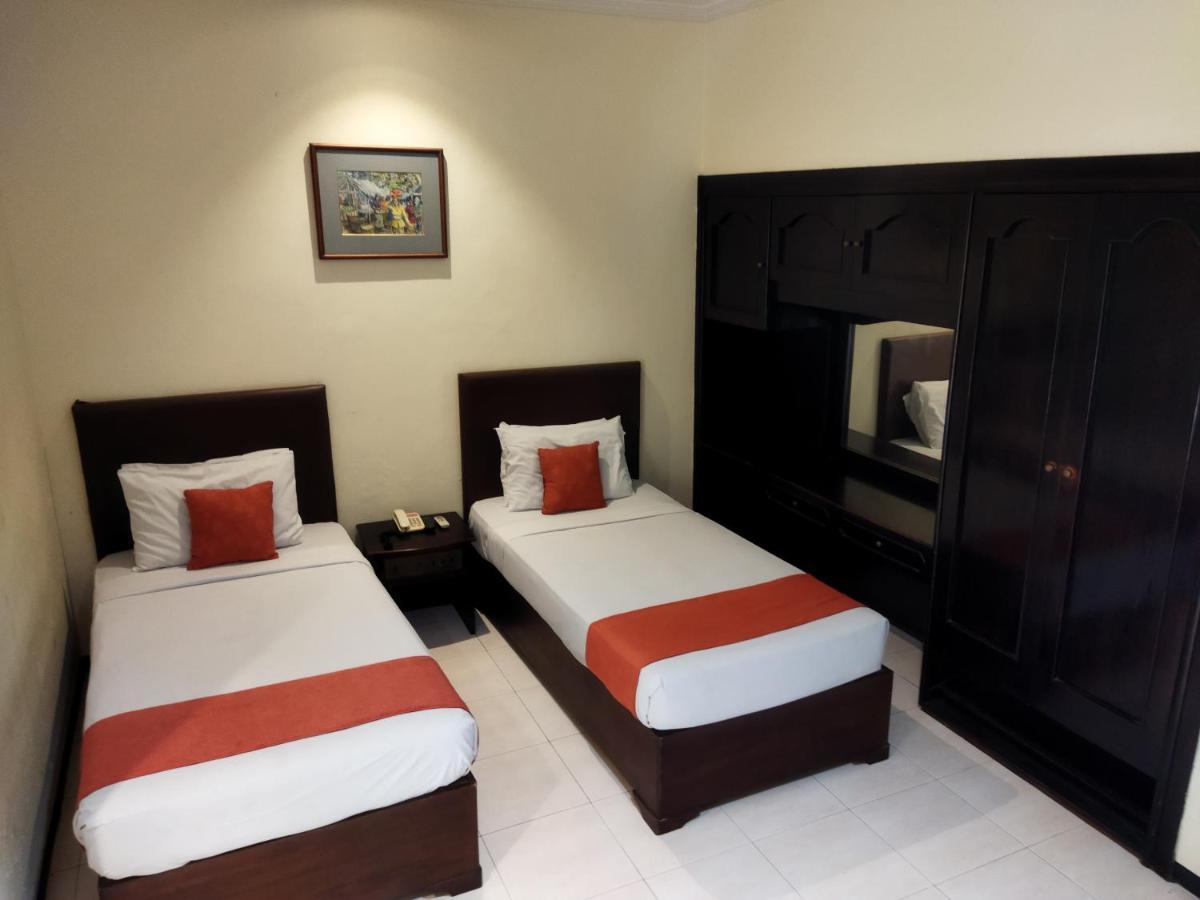 Hotel Montana Dua Malang Zewnętrze zdjęcie